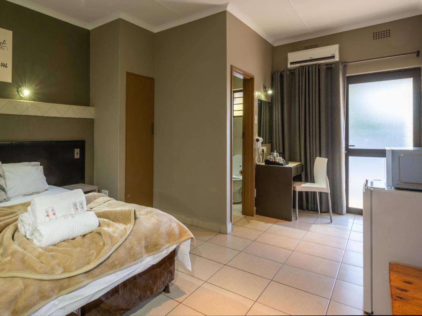 Kuruman Lodge Room photo